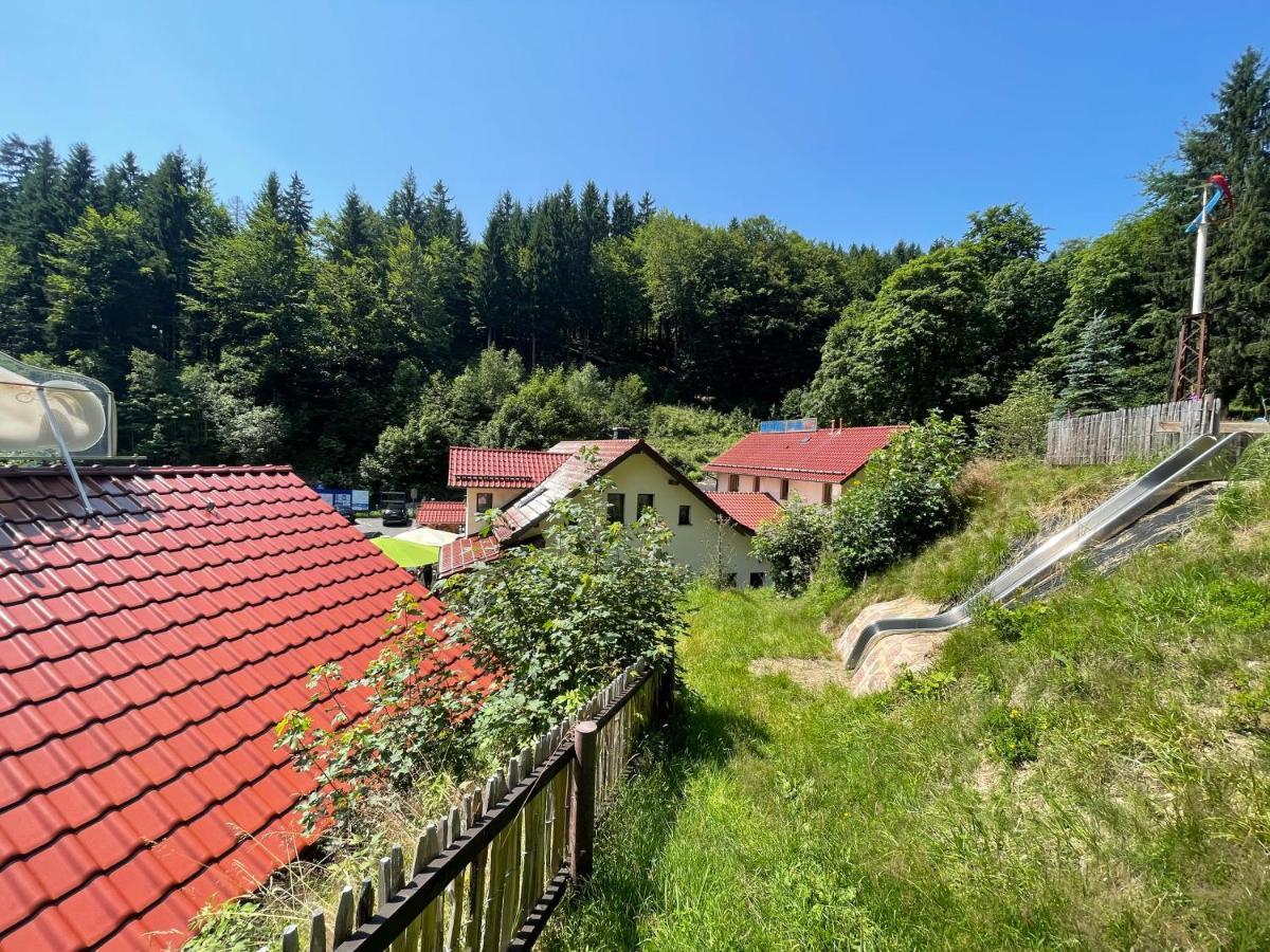 Hotel & Gasthaus Sterngrund Zella-Mehlis Exterior foto